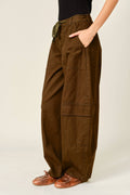 AJP6166 UTILITY BARREL WAIST TIE CARGO PANTS: KAHKI / S-M-L (2-2-2)