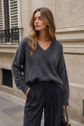 V-neck Pullover in Cashmere, Wool & Silk: Coral Pink / One size