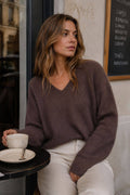 V-neck Pullover in Cashmere, Wool & Silk: Coral Pink / One size