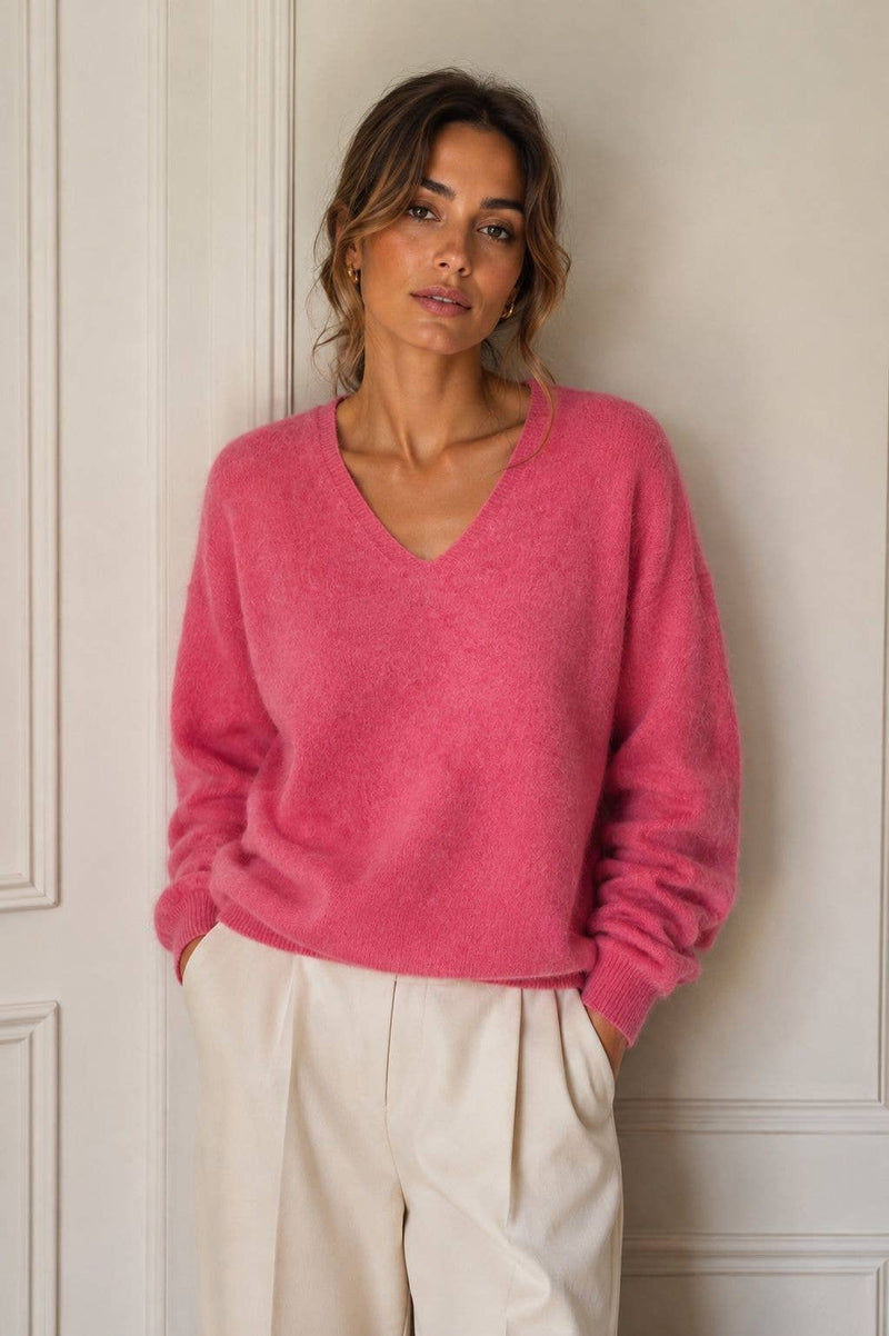 V-neck Pullover in Cashmere, Wool & Silk: Coral Pink / One size