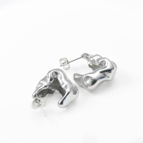 Bold Figure Drop Earrings - Medium Irregular Huggies: Silver