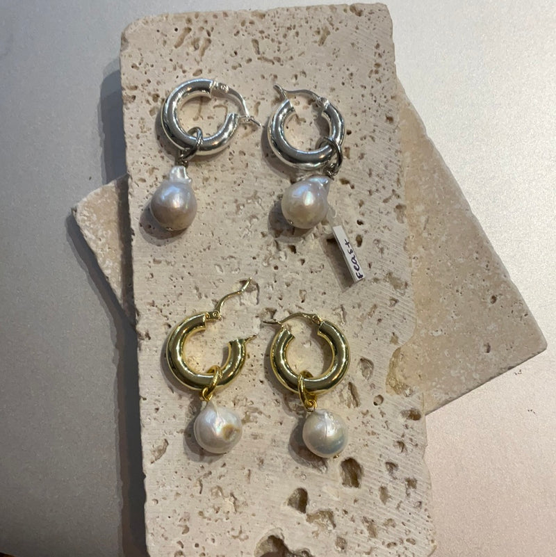 THICK DANGLY PEARL HOOPS